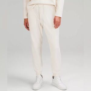 LULULEMON At Ease Jogger - Light Ivory- Men Jogger XL - Brand New with Tags
